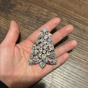 Swarovski Retired Rockefeller Center Christmas Tree Brooch 2007 - No Box